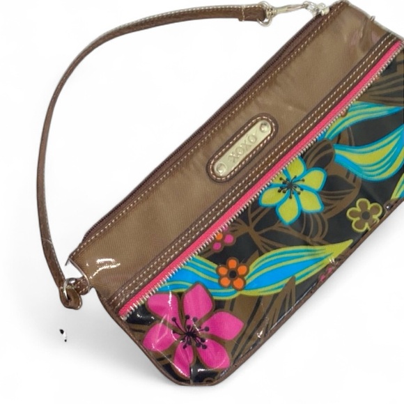 XOXO Wristlet Multicolor Floral with Chocolate Brown Trim NWT - Picture 1 of 6